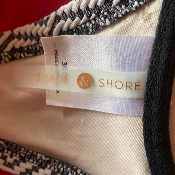 Shade Bundle 36DD Tie Neck Gold Clasp Back close Lightly Padded Top - Picture 7 of 8